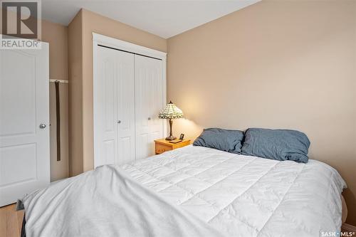 102 Bayfield Crescent, Saskatoon, SK - Indoor Photo Showing Bedroom