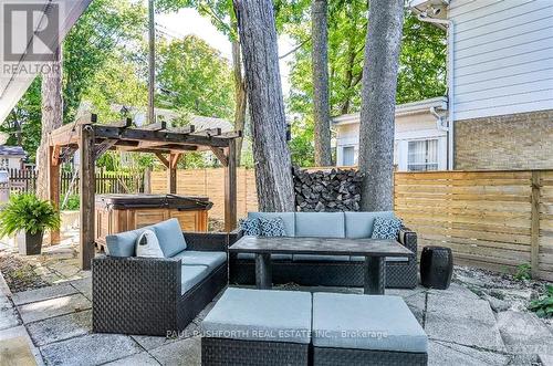 224 Crocus Avenue, Ottawa, ON - Outdoor With Deck Patio Veranda With Exterior