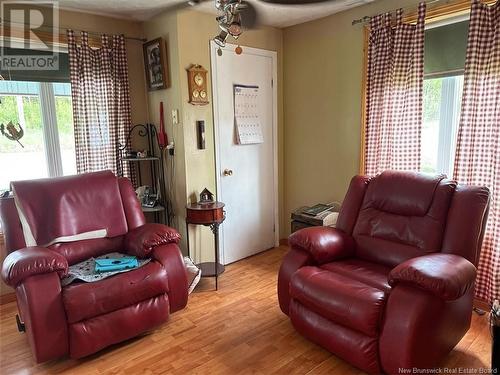 140 De L'Église Road, Lac Baker, NB - Indoor Photo Showing Living Room