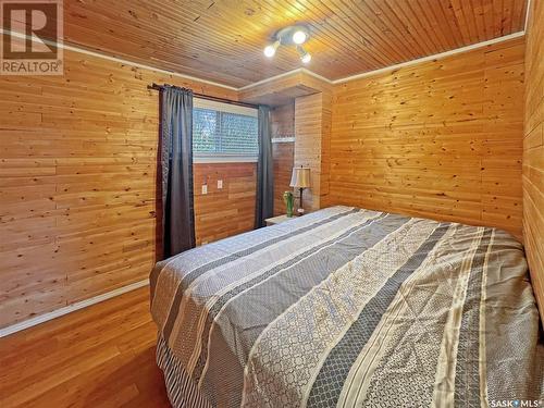 16 Pine Crescent, Candle Lake, SK - Indoor Photo Showing Bedroom