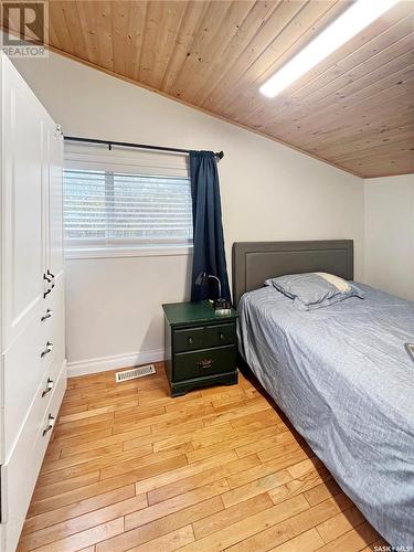 16 Pine Crescent, Candle Lake, SK - Indoor Photo Showing Bedroom