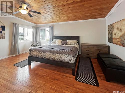 16 Pine Crescent, Candle Lake, SK - Indoor Photo Showing Bedroom