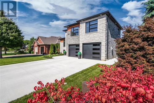 14 Primrose Drive, Kingsville, ON - Outdoor With Facade