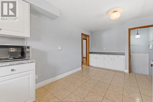 979 Arthur, Windsor, ON - Indoor Photo Showing Kitchen