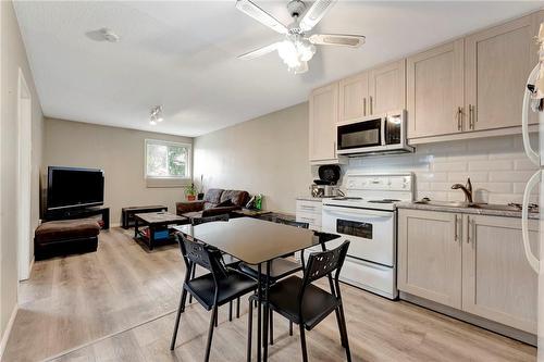 273 Normanhurst Avenue, Hamilton, ON - Indoor Photo Showing Kitchen With Double Sink