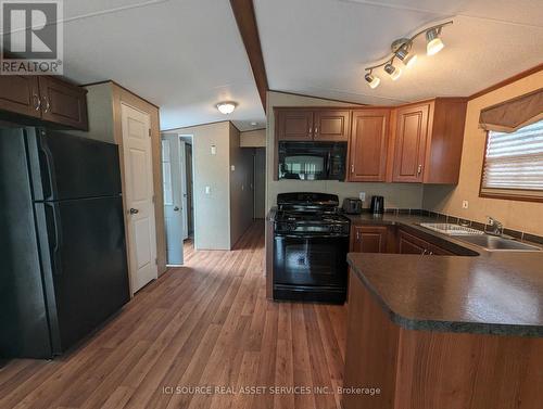 Mpr012 - 1336 S Morrison Lake Road, Gravenhurst, ON - Indoor Photo Showing Kitchen With Double Sink