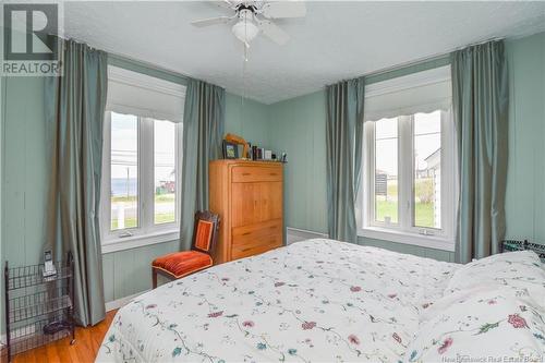 90 Saint-Pierre Est Boulevard, Caraquet, NB - Indoor Photo Showing Bedroom