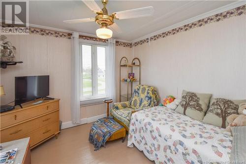 90 Saint-Pierre Est Boulevard, Caraquet, NB - Indoor Photo Showing Bedroom