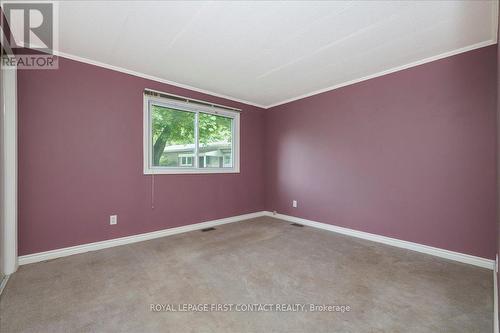 1 Elm Court, Innisfil, ON - Indoor Photo Showing Other Room