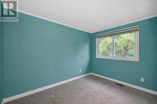 1 Elm Court, Innisfil, ON - Indoor Photo Showing Other Room