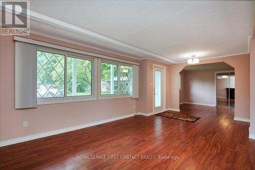 1 Elm Court, Innisfil, ON - Indoor Photo Showing Other Room