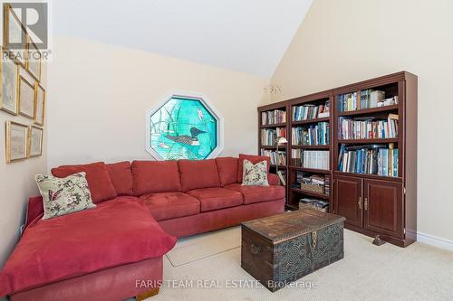 98 Turtle Path, Ramara (Brechin), ON - Indoor Photo Showing Living Room