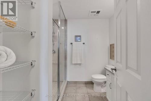 303 - 21 Brookhouse Drive, Clarington, ON - Indoor Photo Showing Bathroom