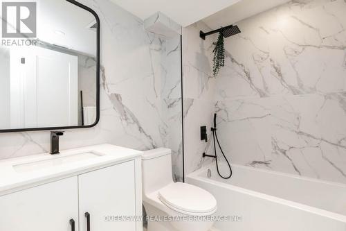 19 - 232 St.George Street, Toronto, ON - Indoor Photo Showing Bathroom