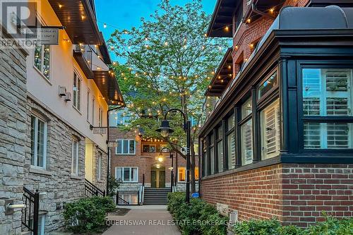 19 - 232 St.George Street, Toronto, ON - Outdoor With Facade