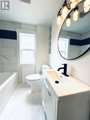 46 Cashin Avenue, St. John'S, NL - Indoor Photo Showing Bathroom