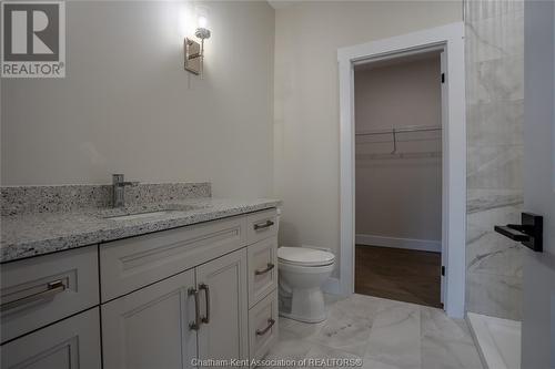 17 Duskridge Road, Chatham, ON - Indoor Photo Showing Bathroom