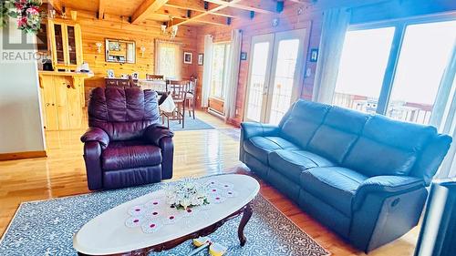 1 Roberts Arm Road, Roberts Arm, NL - Indoor Photo Showing Living Room