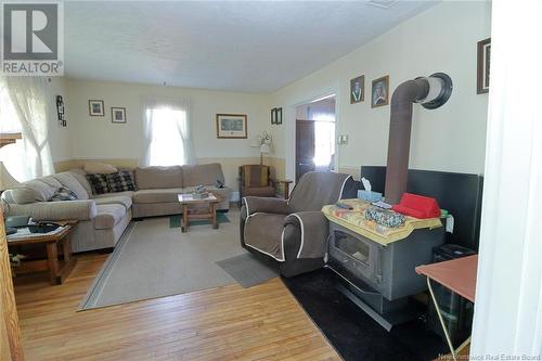 46 King Street, Minto, NB - Indoor Photo Showing Living Room