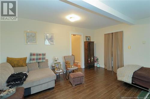 46 King Street, Minto, NB - Indoor Photo Showing Living Room