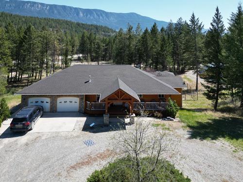 630 Green Road, Canal Flats, BC - Outdoor