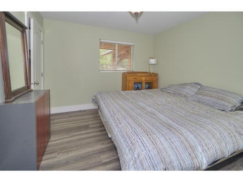 630 Green Road, Canal Flats, BC - Indoor Photo Showing Bedroom