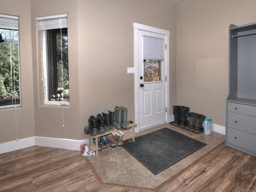 630 Green Road, Canal Flats, BC - Indoor Photo Showing Other Room