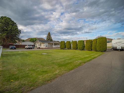 869 Schreiner Street, Kamloops, BC - Outdoor