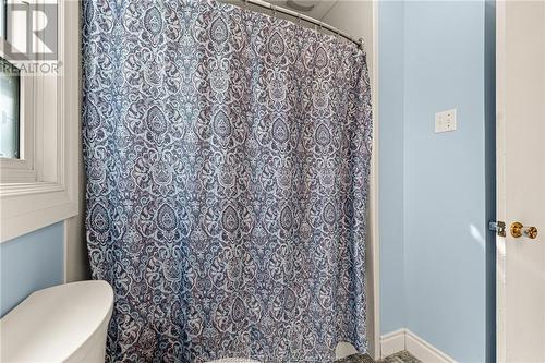 49 Tenth St, Moncton, NB - Indoor Photo Showing Bathroom