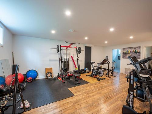 Salle familiale - 78 Rue Kelly, Saint-Jean-Sur-Richelieu, QC - Indoor Photo Showing Gym Room