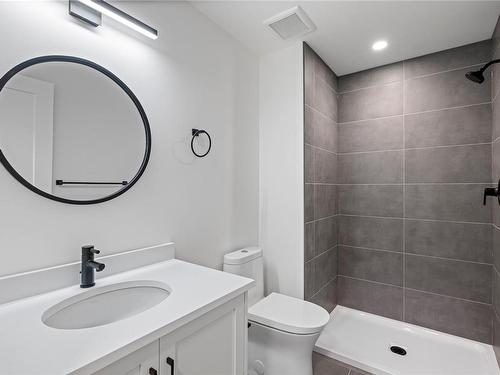 5209 Norton Rd, Nanaimo, BC - Indoor Photo Showing Bathroom