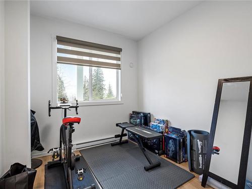 5209 Norton Rd, Nanaimo, BC - Indoor Photo Showing Gym Room