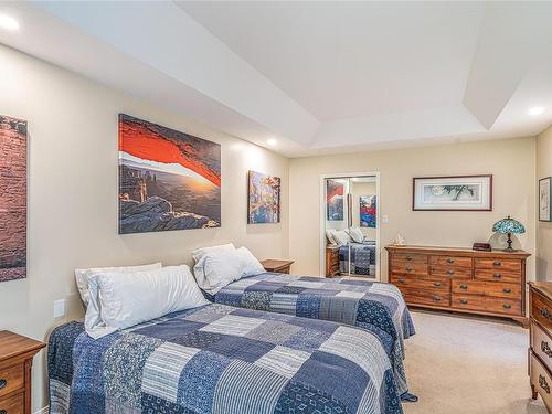 23-529 Johnstone Rd, Parksville, BC - Indoor Photo Showing Bedroom