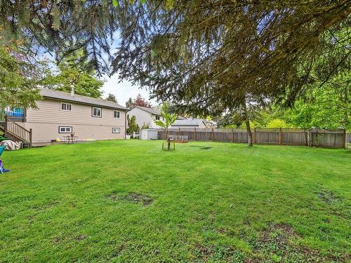 1980 Urquhart Ave, Courtenay, BC - Outdoor With Backyard