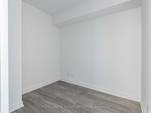 3209-19 Western Battery Rd, Toronto, ON - Indoor Photo Showing Other Room