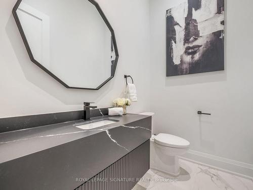 366 Decimal Pl, Toronto, ON - Indoor Photo Showing Bathroom