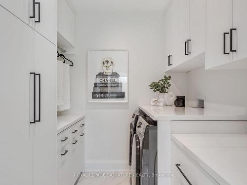 366 Decimal Pl, Toronto, ON - Indoor Photo Showing Laundry Room