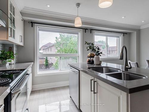 162 Parktree Dr, Vaughan, ON - Indoor Photo Showing Kitchen With Double Sink