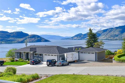 6133 Aitkens Road, Peachland, BC - Outdoor