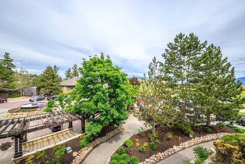 212-107 Village Centre Court, Vernon, BC - Outdoor