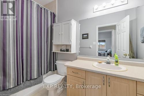 6 Max Becker Drive, Kitchener, ON - Indoor Photo Showing Bathroom