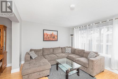 103 - 10 Angus Road, Hamilton, ON - Indoor Photo Showing Living Room