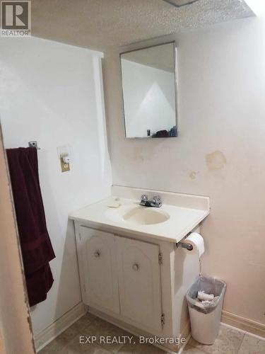 196 Windsor Avenue, Timmins, ON - Indoor Photo Showing Bathroom