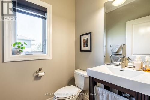 23 Earlscourt Terrace, Middlesex Centre, ON - Indoor Photo Showing Bathroom