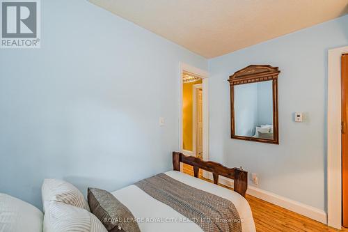 72 Essex Street, Guelph, ON - Indoor Photo Showing Bedroom