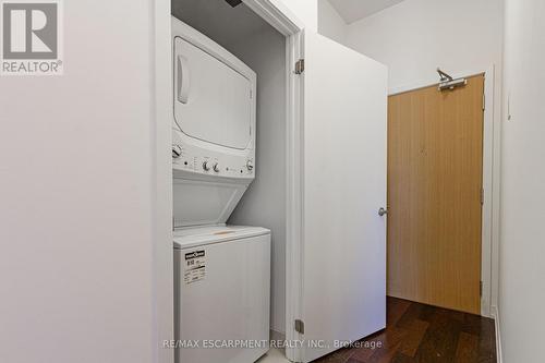 508 - 2520 Eglinton Avenue W, Mississauga, ON - Indoor Photo Showing Laundry Room