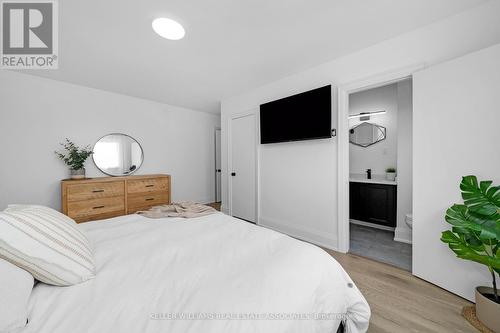 154 Cornwall Heights, Brampton, ON - Indoor Photo Showing Bedroom