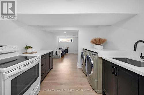 154 Cornwall Heights, Brampton, ON - Indoor Photo Showing Laundry Room