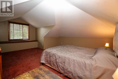 7011 Highway 6, Northern Bruce Peninsula, ON - Indoor Photo Showing Bedroom