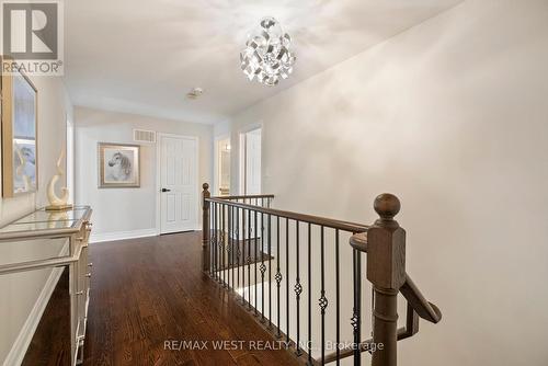 64 Weaver Terrace, New Tecumseth, ON - Indoor Photo Showing Other Room